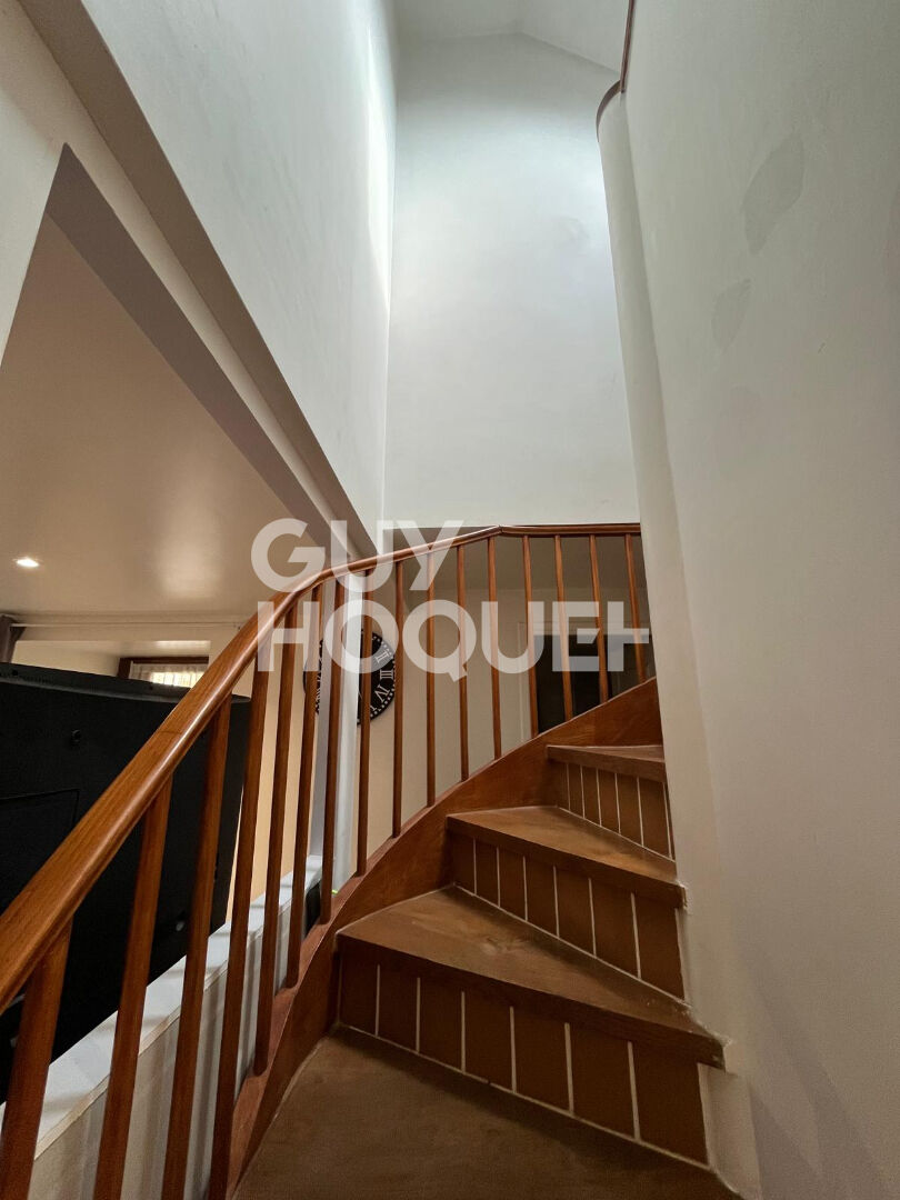 MAISON A VENDRE  20 MIN A6 URY