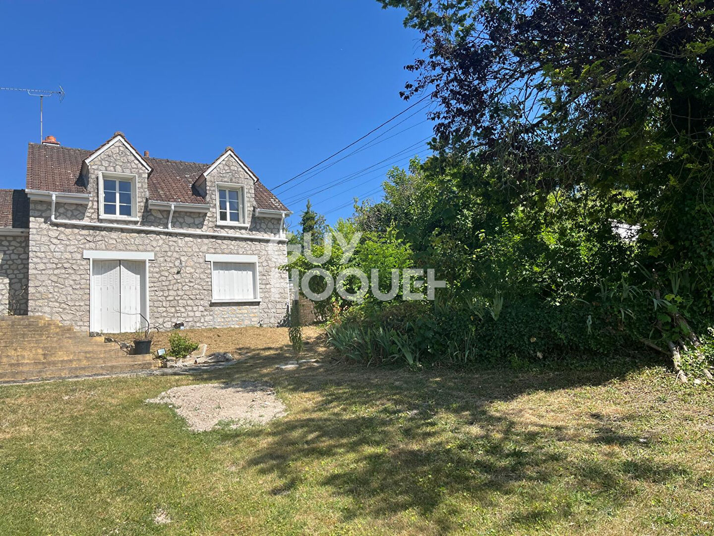 MAISON A BUTHIERS -  A LOUER