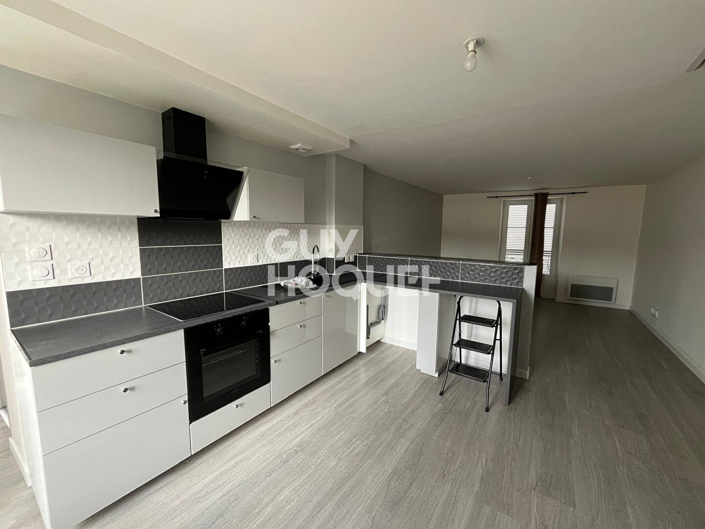 T3 A LOUER - MALESHERBES