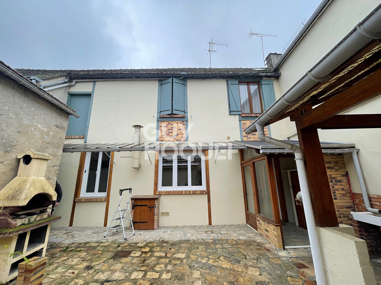 5 MIN MILLY LA FORET