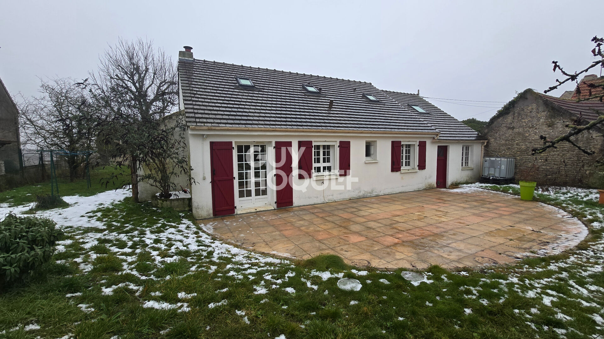 À VENDRE , Maison familiale DE 1990 , proche d'Étampes et  de Milly-la-Forêt .