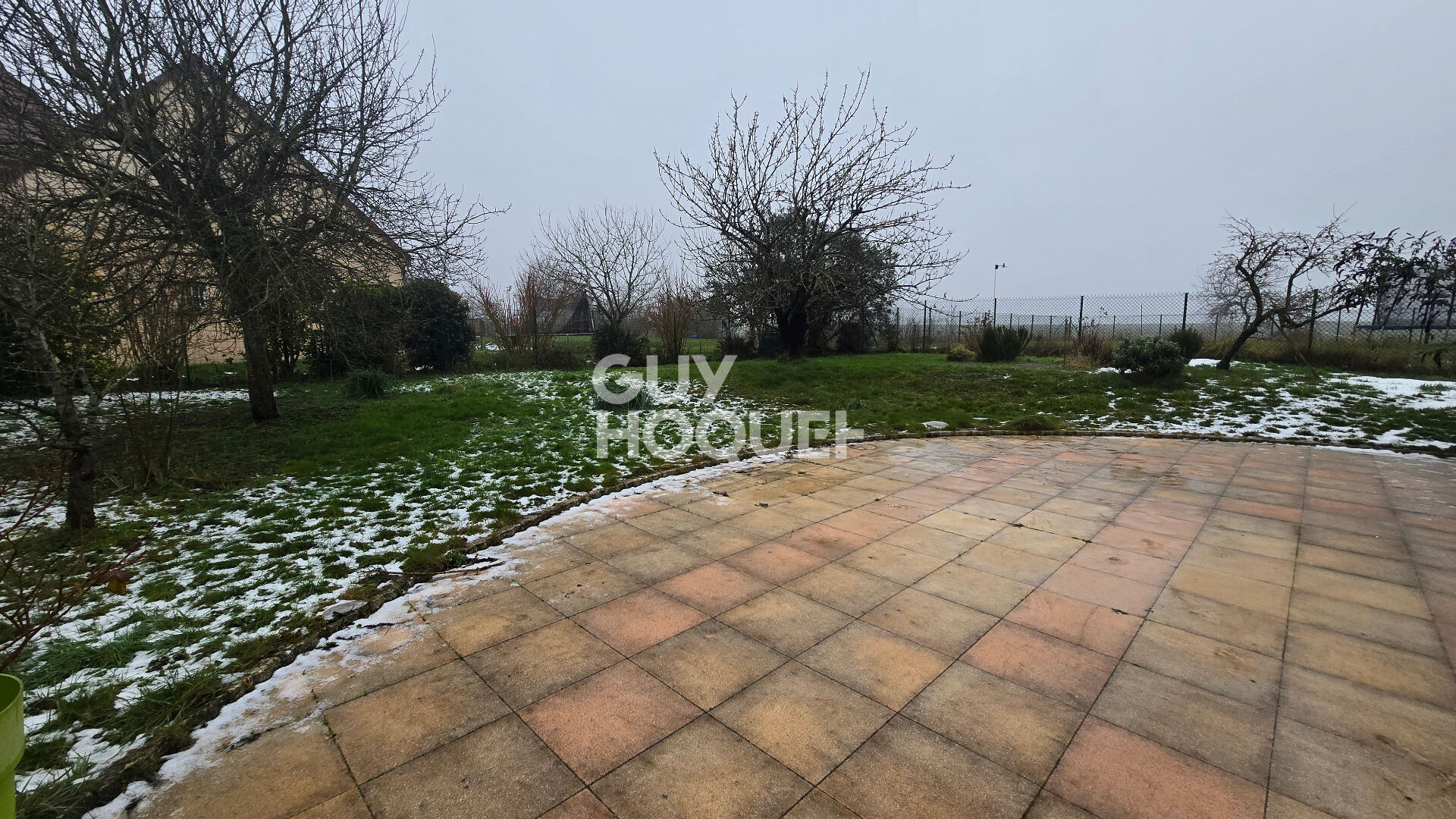 À VENDRE , Maison familiale DE 1990 , proche d'Étampes et  de Milly-la-Forêt .