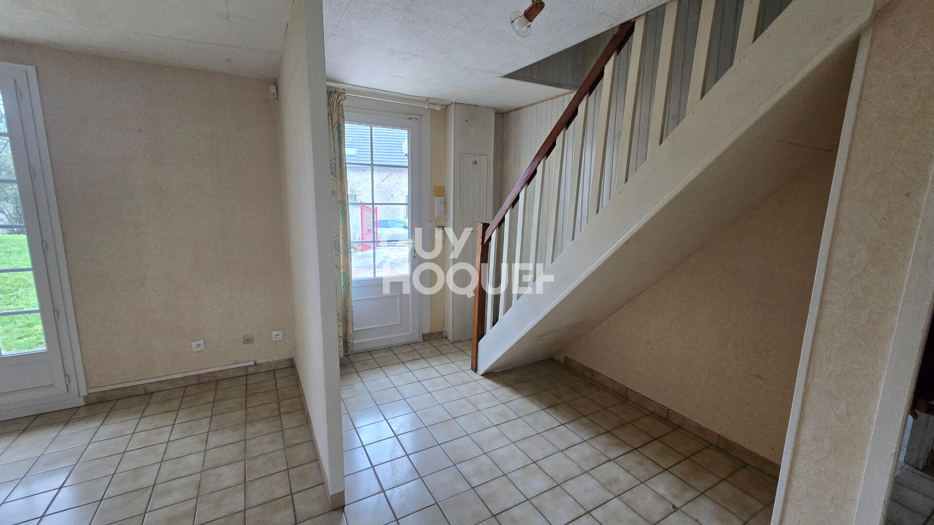 À VENDRE , Maison familiale DE 1990 , proche d'Étampes et  de Milly-la-Forêt .