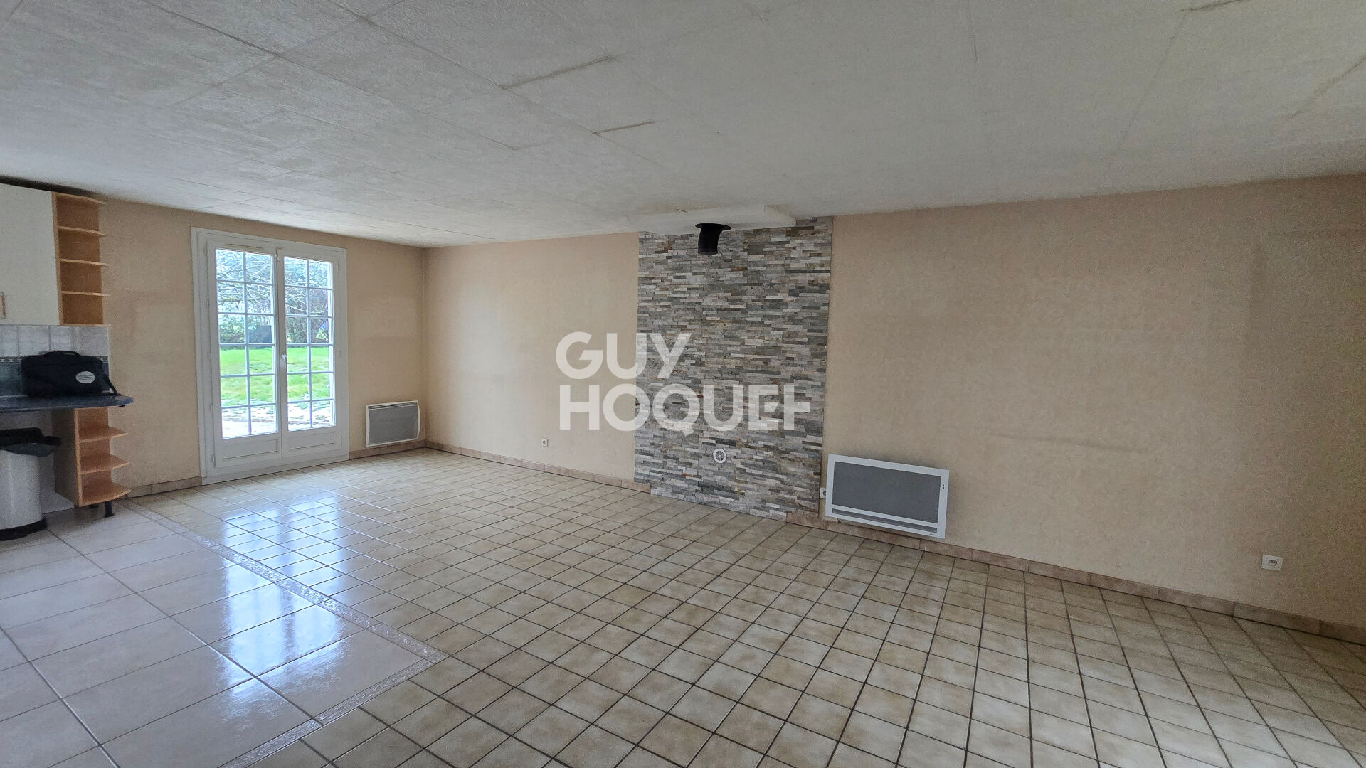 À VENDRE , Maison familiale DE 1990 , proche d'Étampes et  de Milly-la-Forêt .