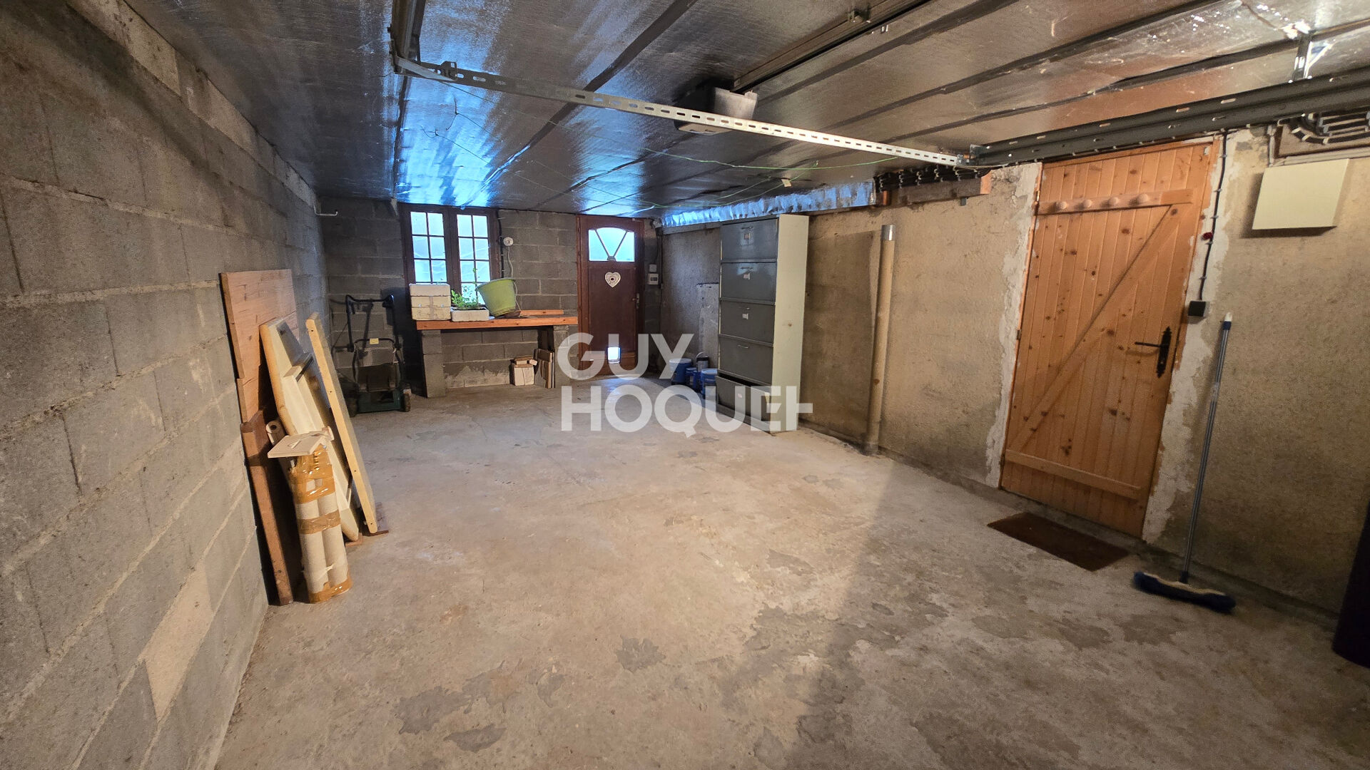 À VENDRE , Maison familiale DE 1990 , proche d'Étampes et  de Milly-la-Forêt .