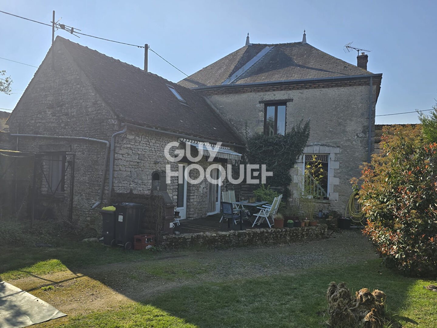 Située entre PITHIVIERS, BEAUNE LA ROLANDE et PUISEAUX,