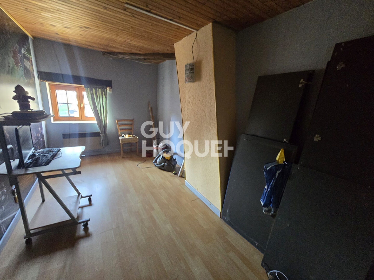 Située entre PITHIVIERS, BEAUNE LA ROLANDE et PUISEAUX,