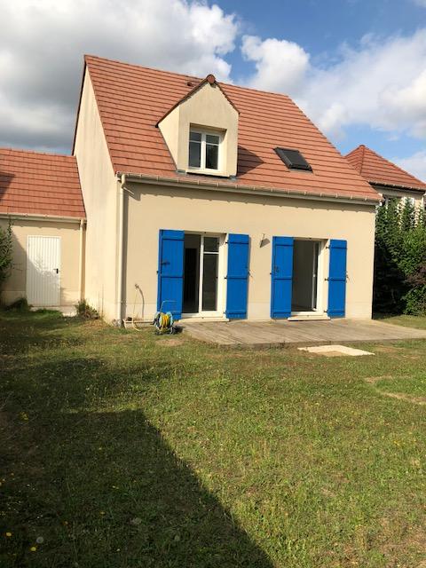 Maison Saint Pierre Du Perray 4 pièce(s) 100 m2