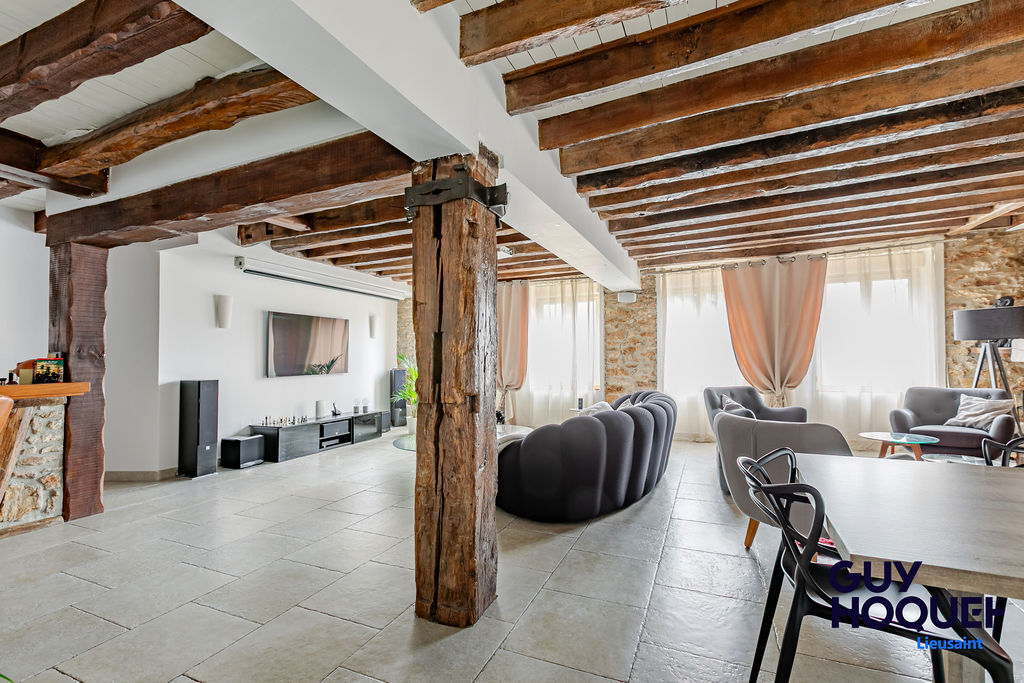 Magnifique maison meulière 5 chambres de 220 m² avec double garage !