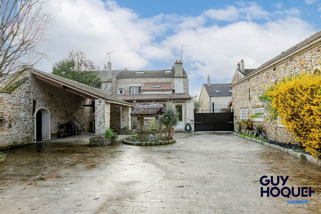 Magnifique maison meulière 5 chambres de 220 m² avec double garage !