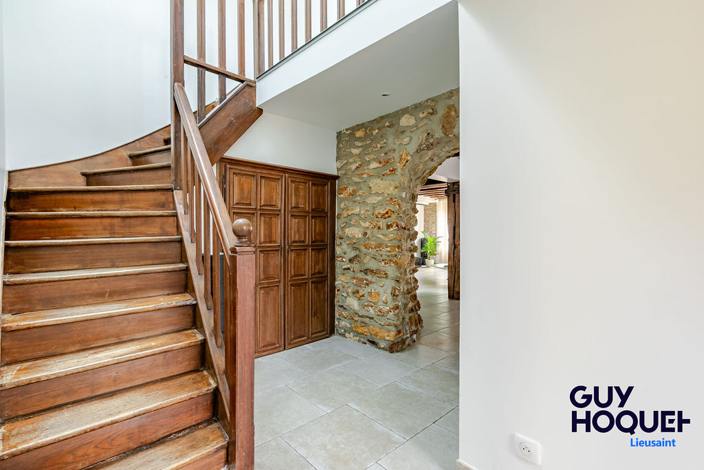 Magnifique maison meulière 5 chambres de 220 m² avec double garage !