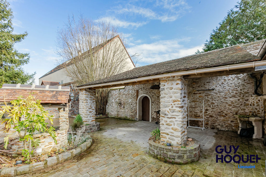 Magnifique maison meulière 5 chambres de 220 m² avec double garage !