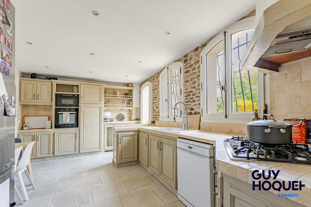 Magnifique maison meulière 5 chambres de 220 m² avec double garage !