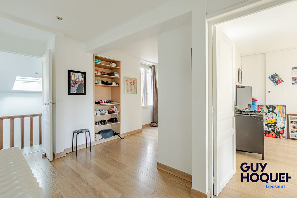 Magnifique maison meulière 5 chambres de 220 m² avec double garage !