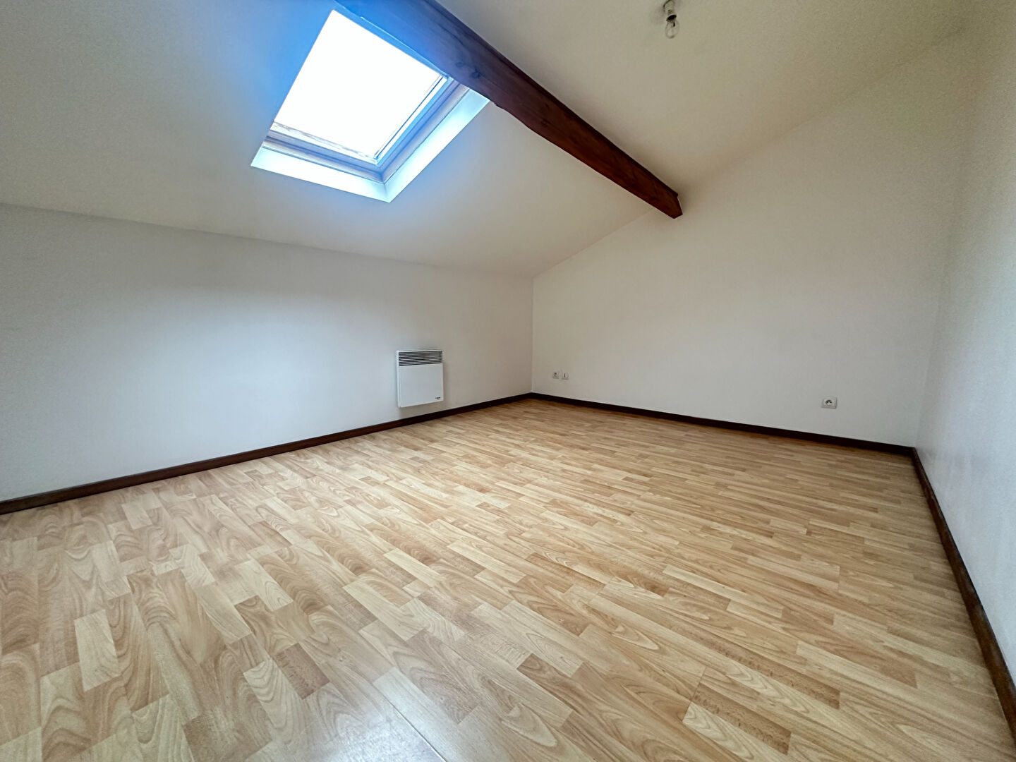 Appartement 4 pièces à louer à Combs-la-Ville - Exclusivité Guy Hoquet