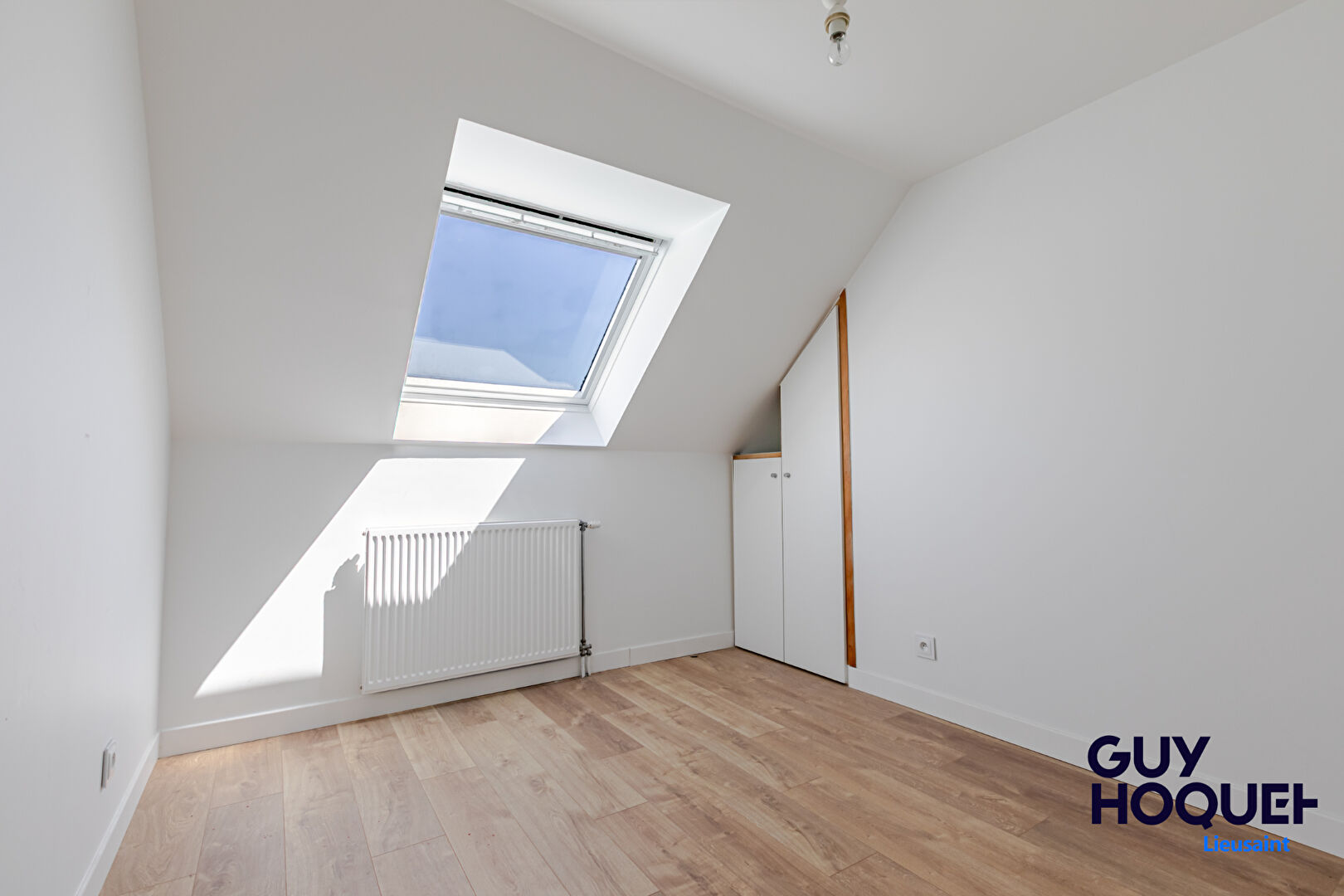 Maison à vendre à Lieusaint - 6 pièces, 4 chambres une au RDC !, garage