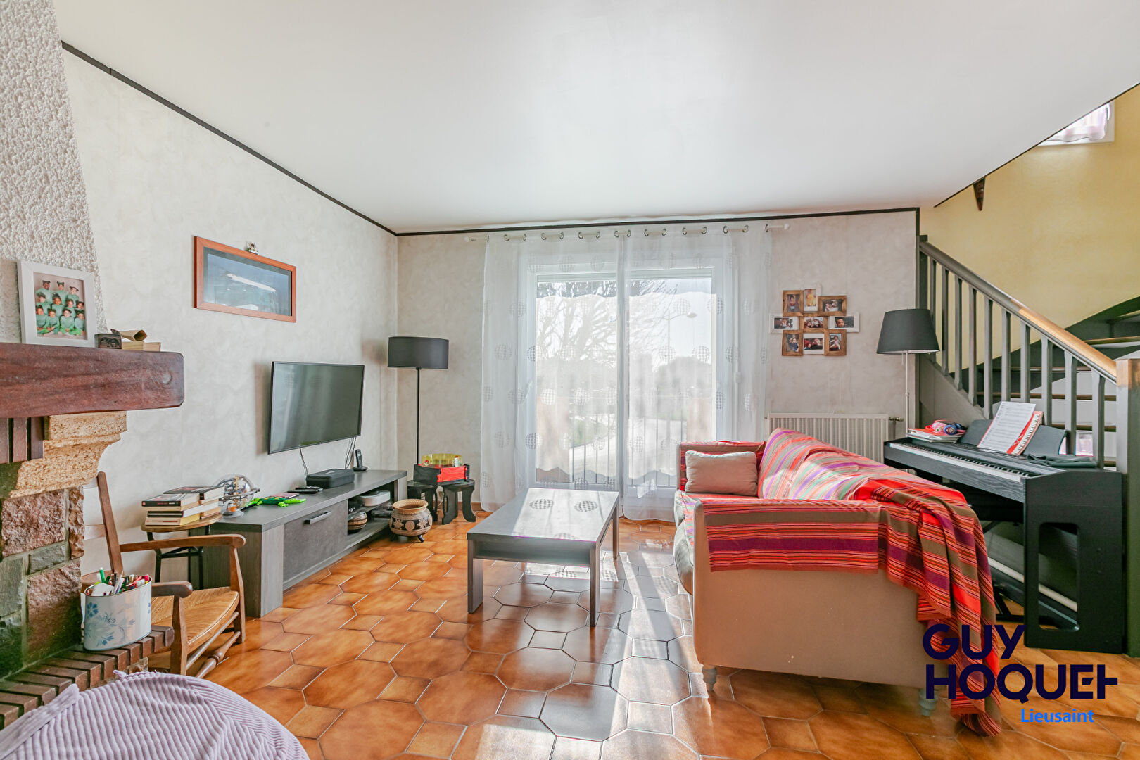 Vente : maison 5 pièces 3 chambres, 2 salles d'eau 1 salle de bains à LIEUSAINT !