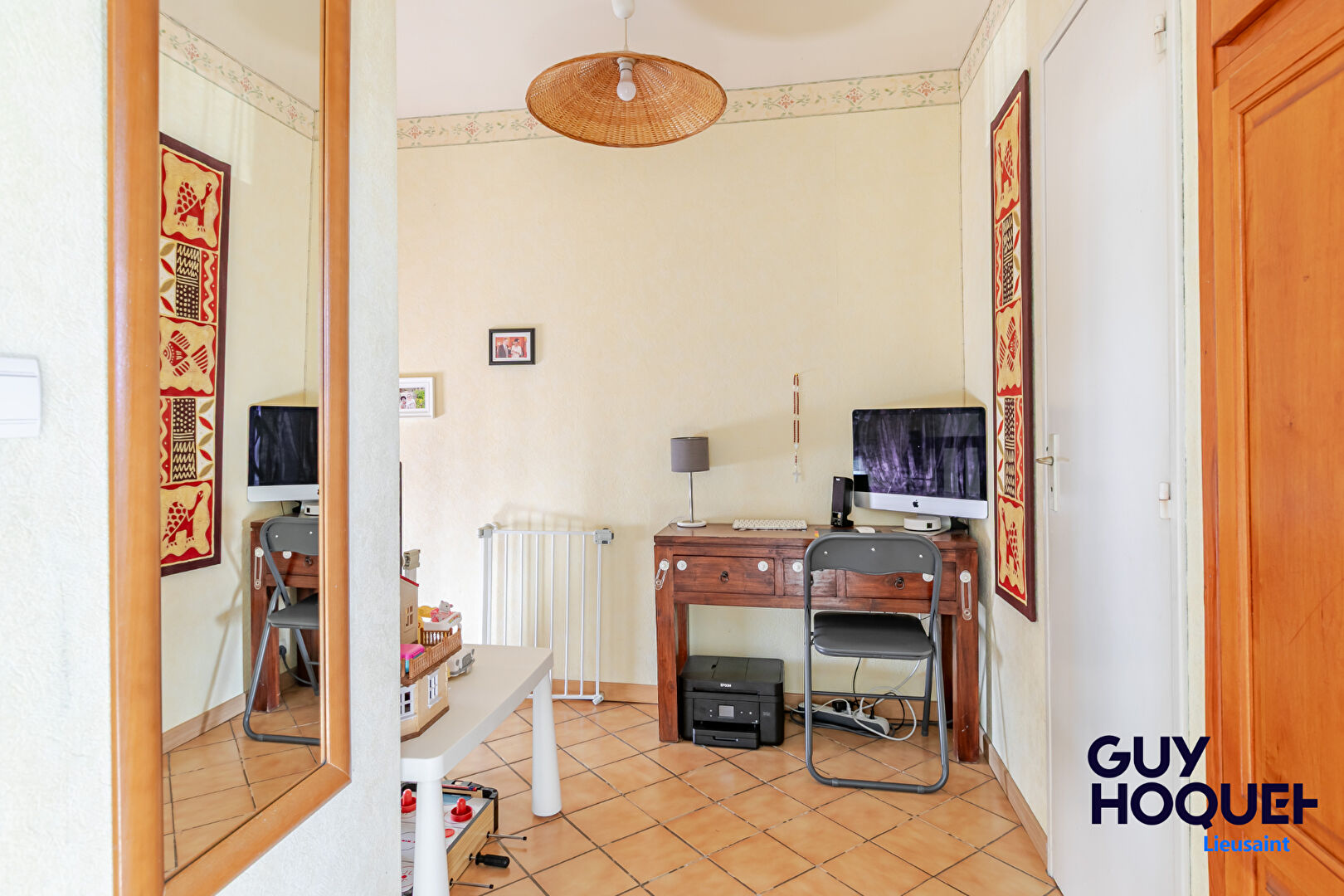 Vente : maison 5 pièces 3 chambres, 2 salles d'eau 1 salle de bains à LIEUSAINT !