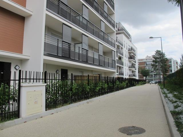 LOCATION d'un appartement F2 (40 m²) à BOUSSY SAINT ANTOINE