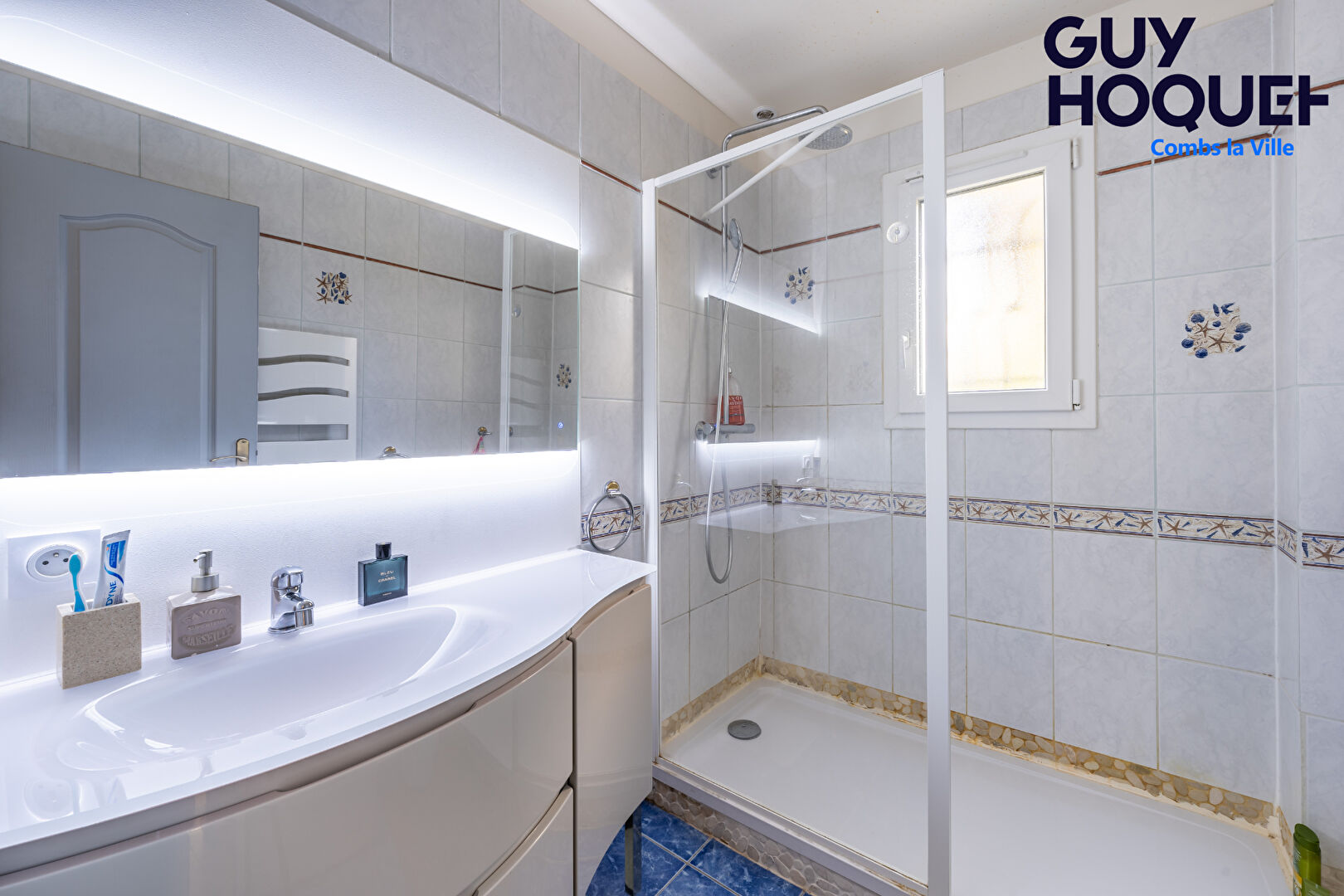 Maison à Combs La Ville en impasse _ 5 Chambres.