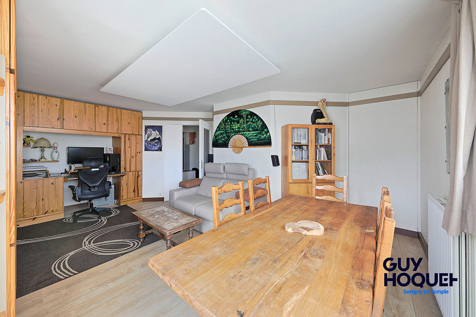 Appartement  2 pièce(s) 50 m2 avec balcon et box