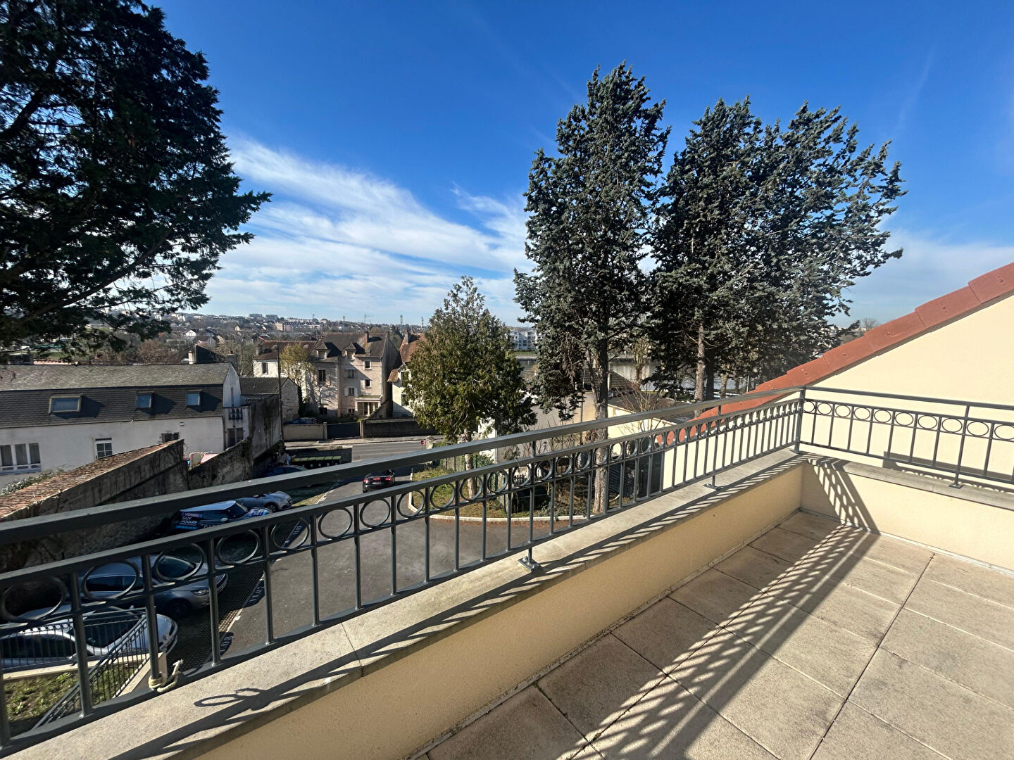 Appartement F4  DUPLEX (100 m²) en vente à SAINT PIERRE DU PERRAY