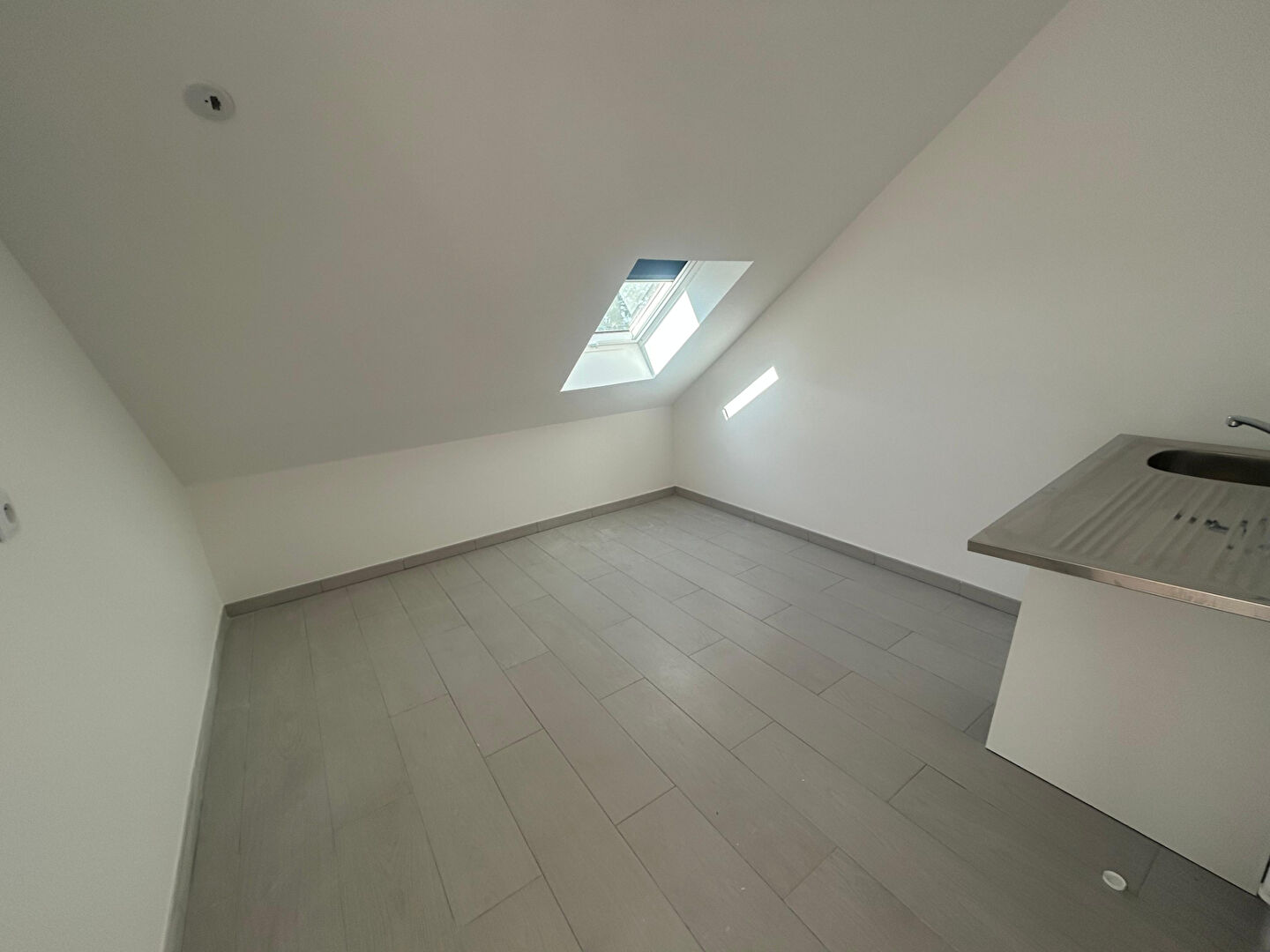 Appartement F4  DUPLEX (100 m²) en vente à SAINT PIERRE DU PERRAY