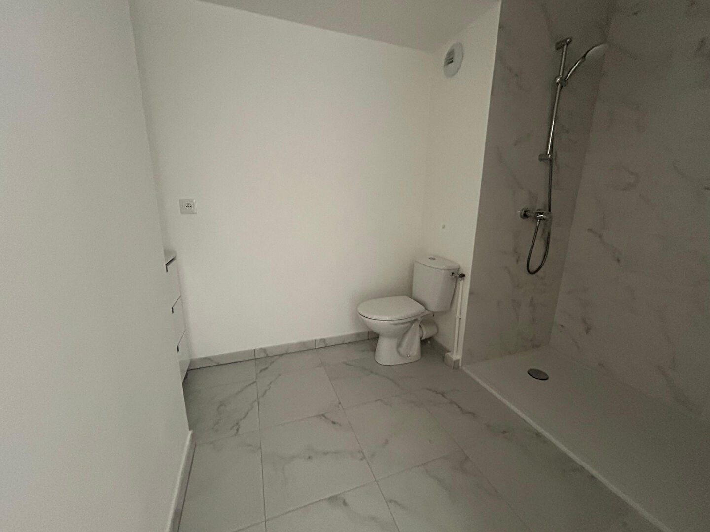 Appartement T2 (41 m²) à SAINT PIERRE DU PERRAY - Appartement de 2024