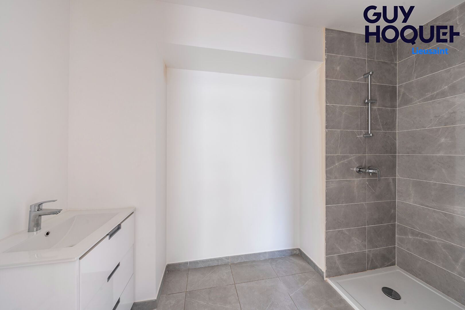 SAINT PIERRE DU PERRAY : appartement 2 pièces (45 m²) à louer