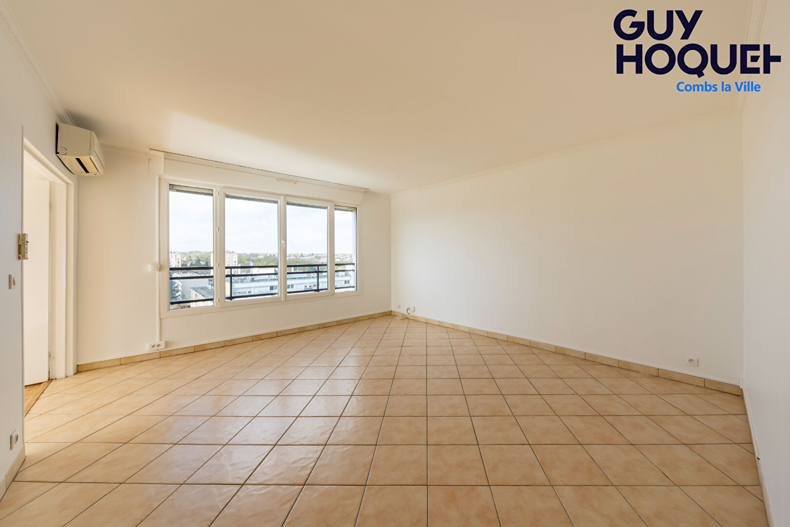 EPINAY SOUS SENART : appartement de 4 pièces (79 m²) en location