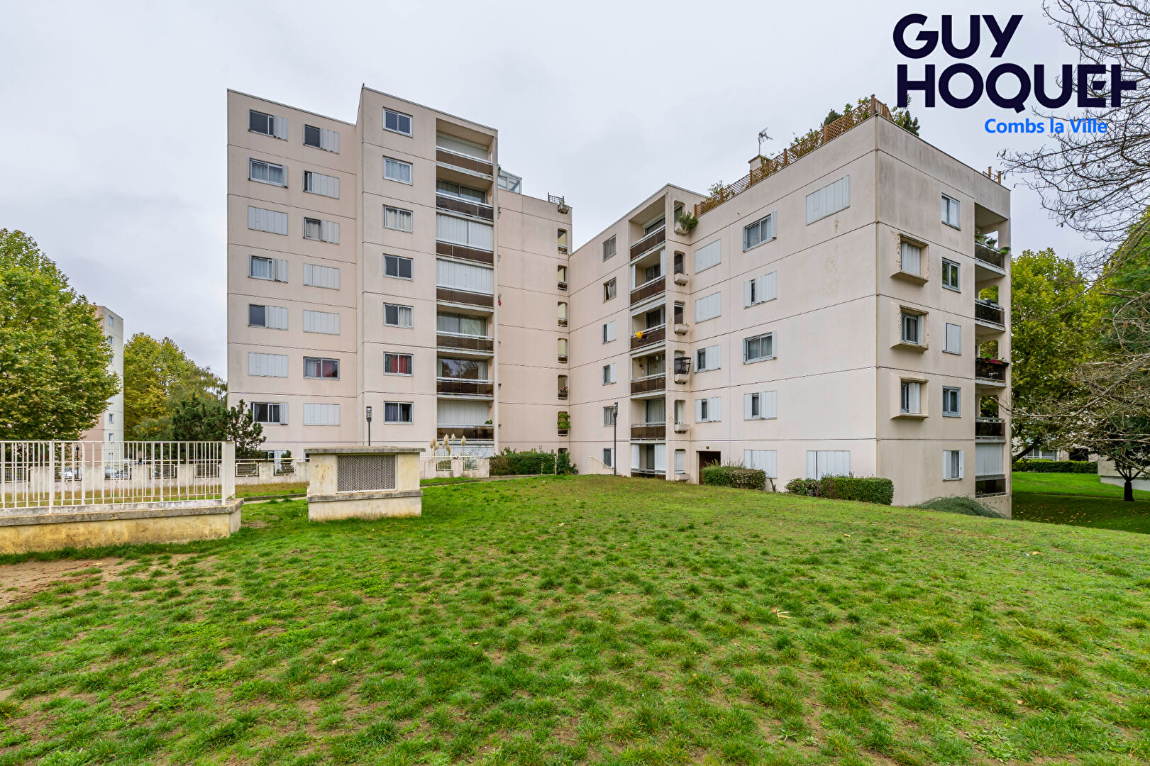 À vendre : Studio au Mée-sur-Seine avec terrasse et cave