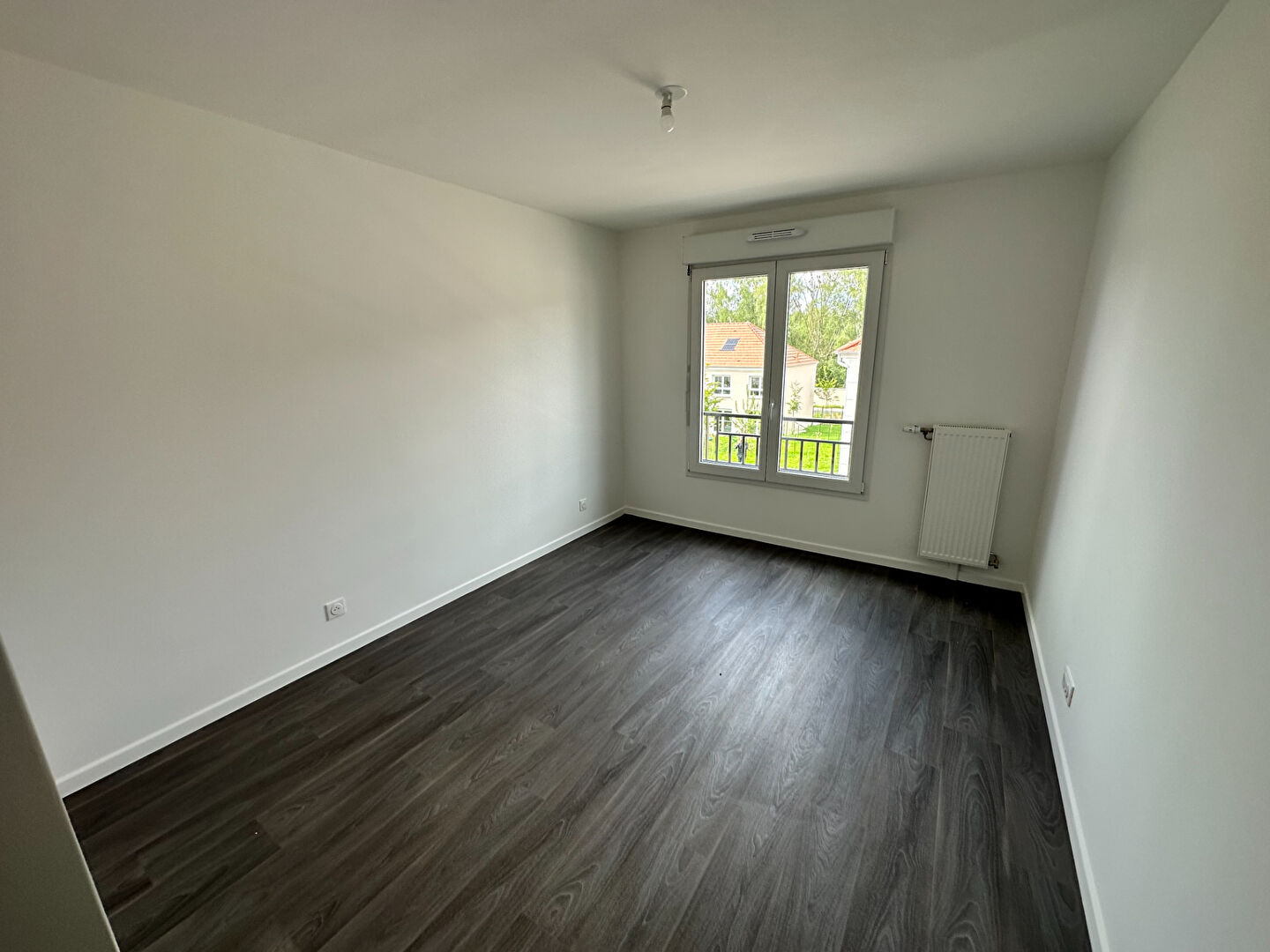 LOCATION d'un appartement de 3 pièces (68 m²) à COMBS LA VILLE