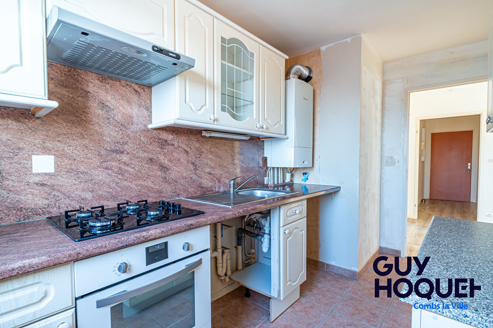 Appartement F3 en vente à COMBS LA VILLE _ Avec terrasse et BOX.