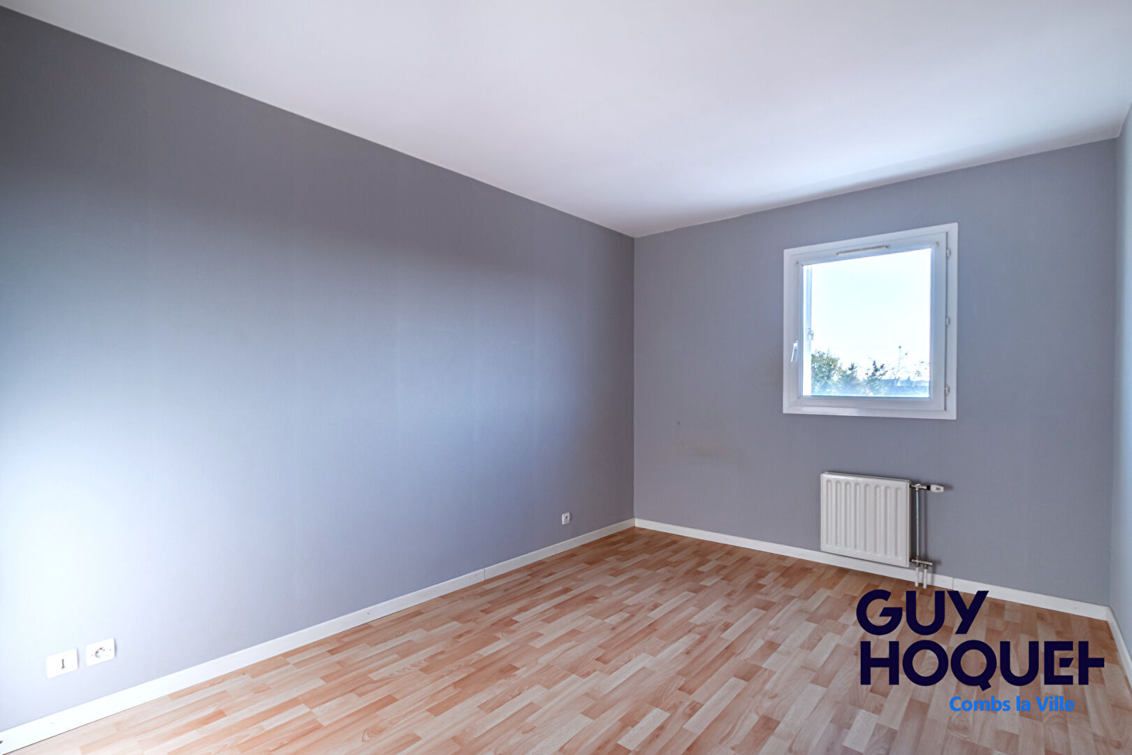 Appartement F3 en vente à COMBS LA VILLE _ Avec terrasse et BOX.