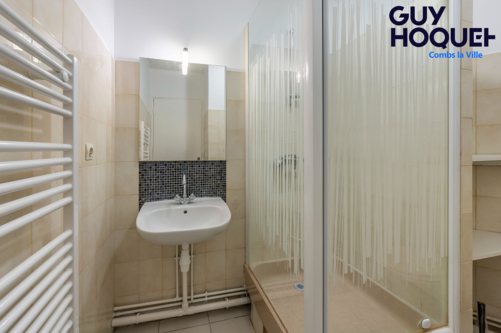 LOCATION : appartement 1 pièce (26 m²) à QUINCY SOUS SENART