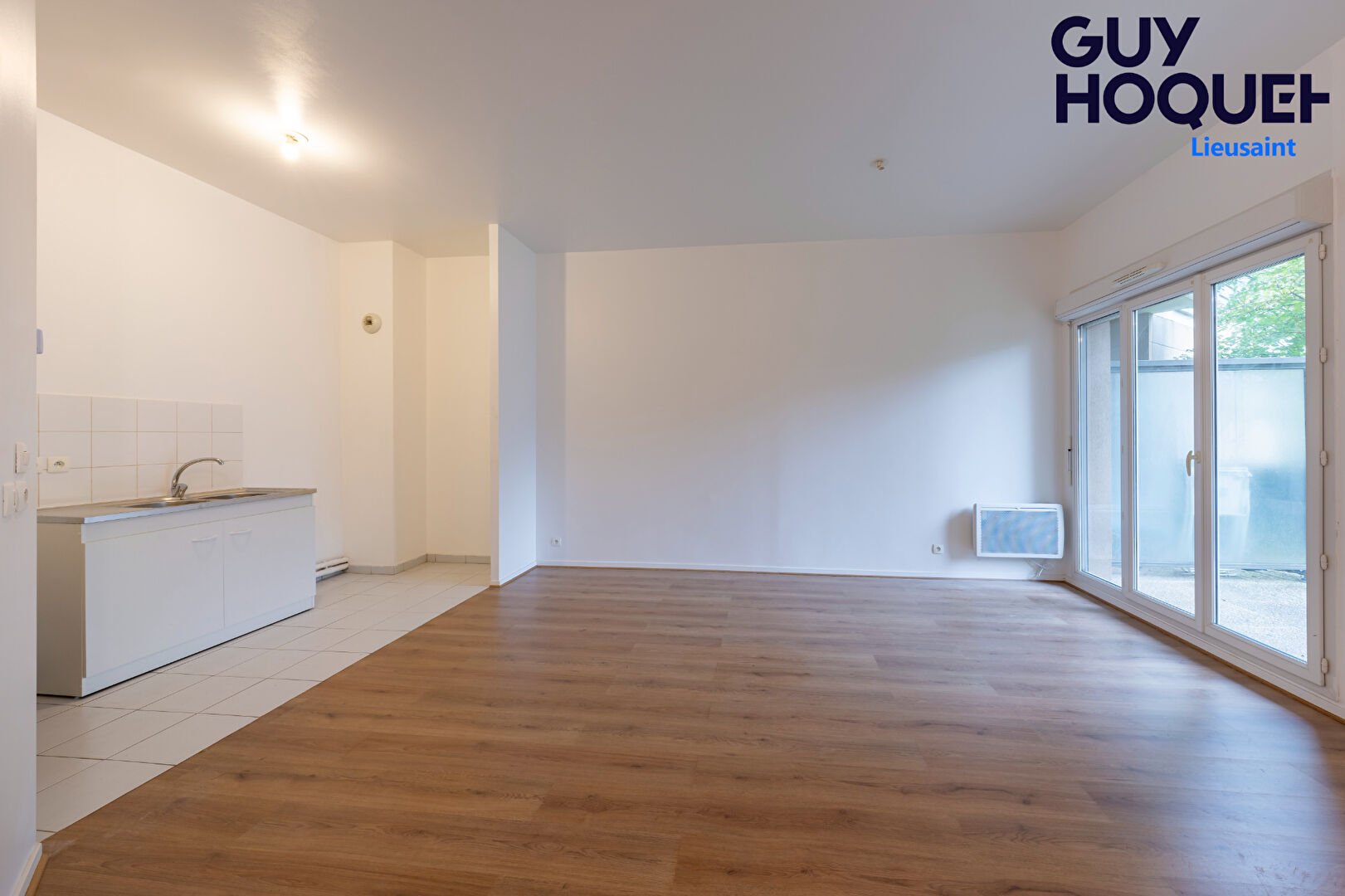 LOCATION d'un appartement de 3 pièces (55 m²) à SAVIGNY LE TEMPLE