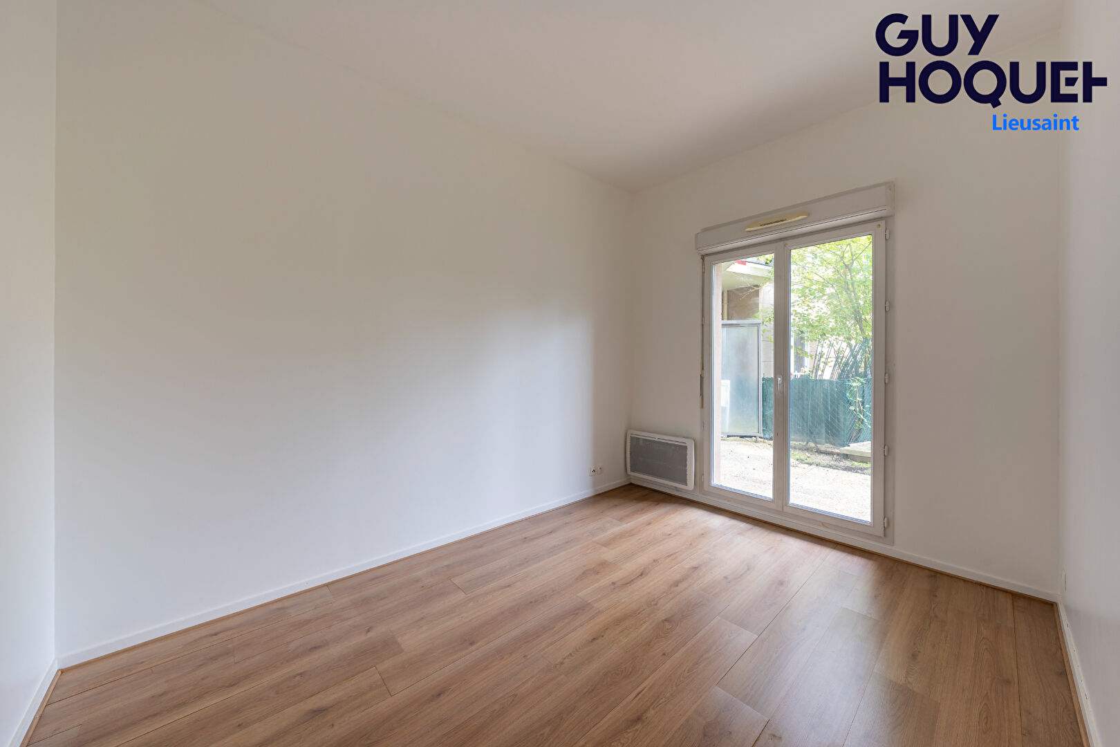 LOCATION d'un appartement de 3 pièces (55 m²) à SAVIGNY LE TEMPLE