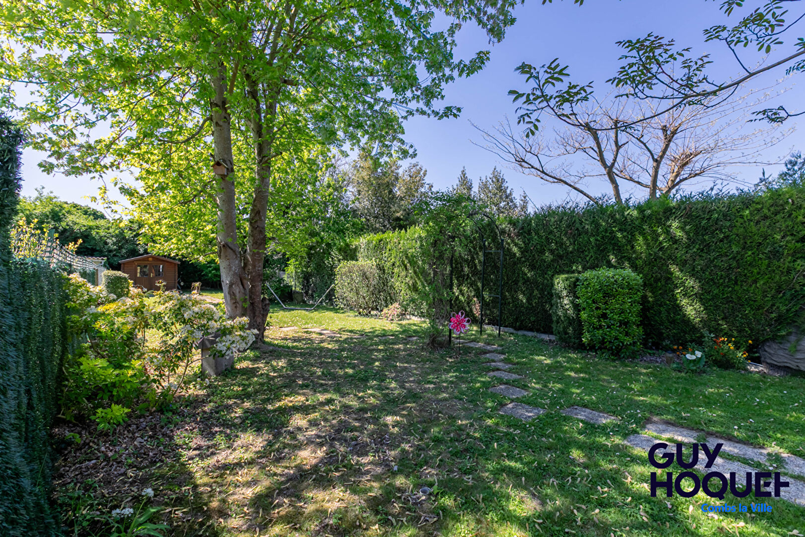 Maison à vendre à COMBS LA VILLE - 5 pièces, 3 chambres et 2 bureaux