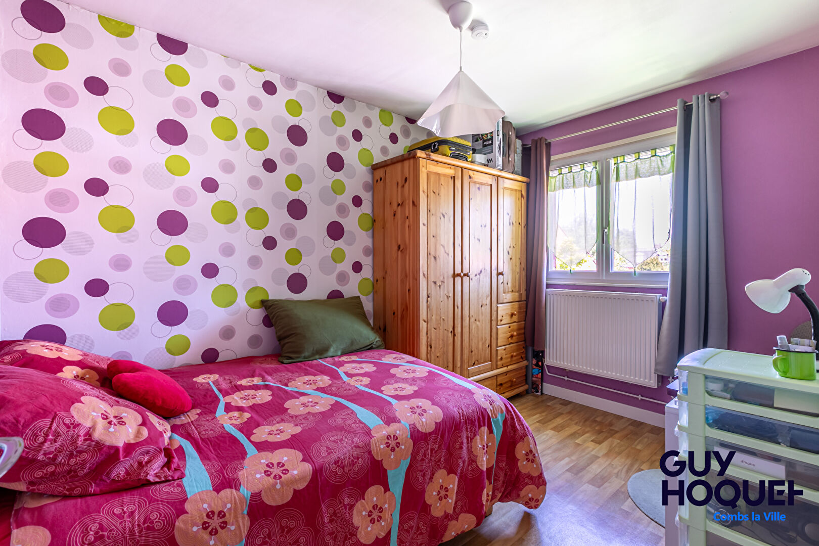 Maison à vendre à COMBS LA VILLE - 5 pièces, 3 chambres et 2 bureaux