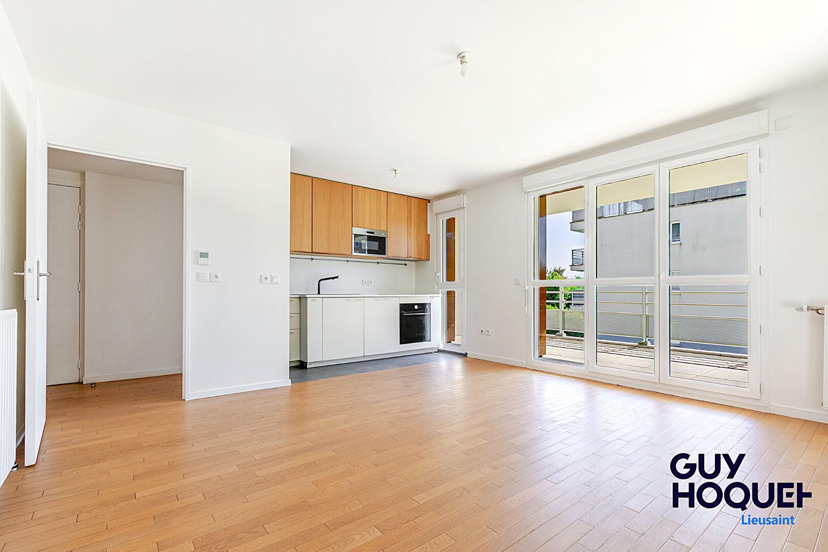 À vendre : Appartement 4 pièces à LIEUSAINT _  Terrasses / 4 stationnements.