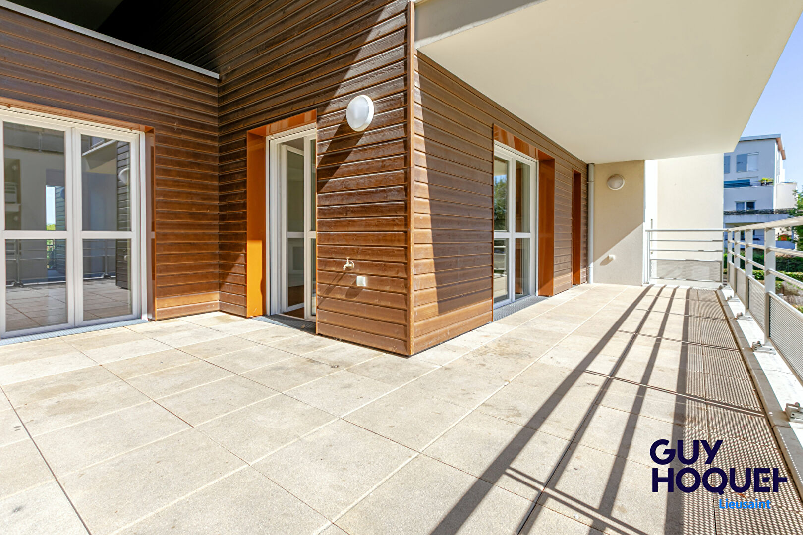 À vendre : Appartement 4 pièces à LIEUSAINT _  Terrasses / 4 stationnements.