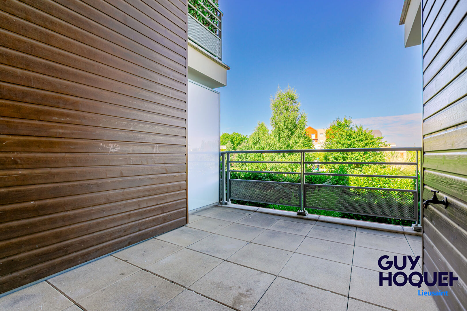 À vendre : Appartement 4 pièces à LIEUSAINT _  Terrasses / 4 stationnements.