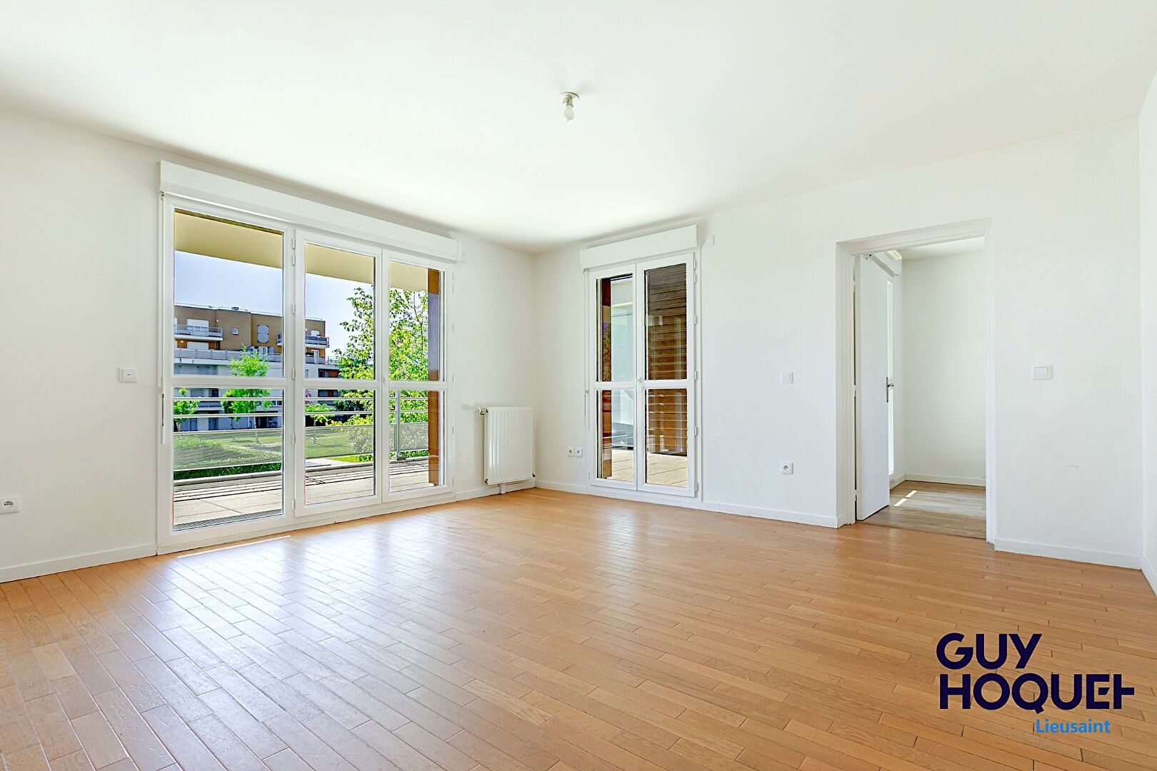 À vendre : Appartement 4 pièces à LIEUSAINT _  Terrasses / 4 stationnements.