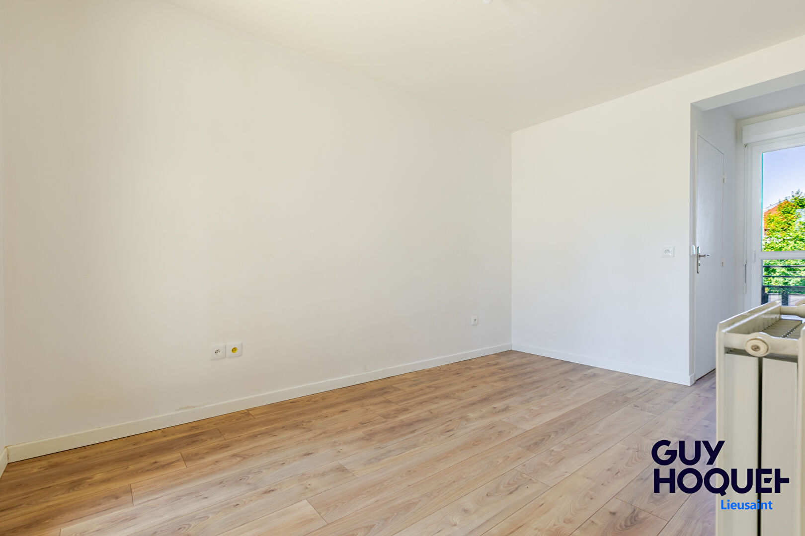 À vendre : Appartement 4 pièces à LIEUSAINT _  Terrasses / 4 stationnements.