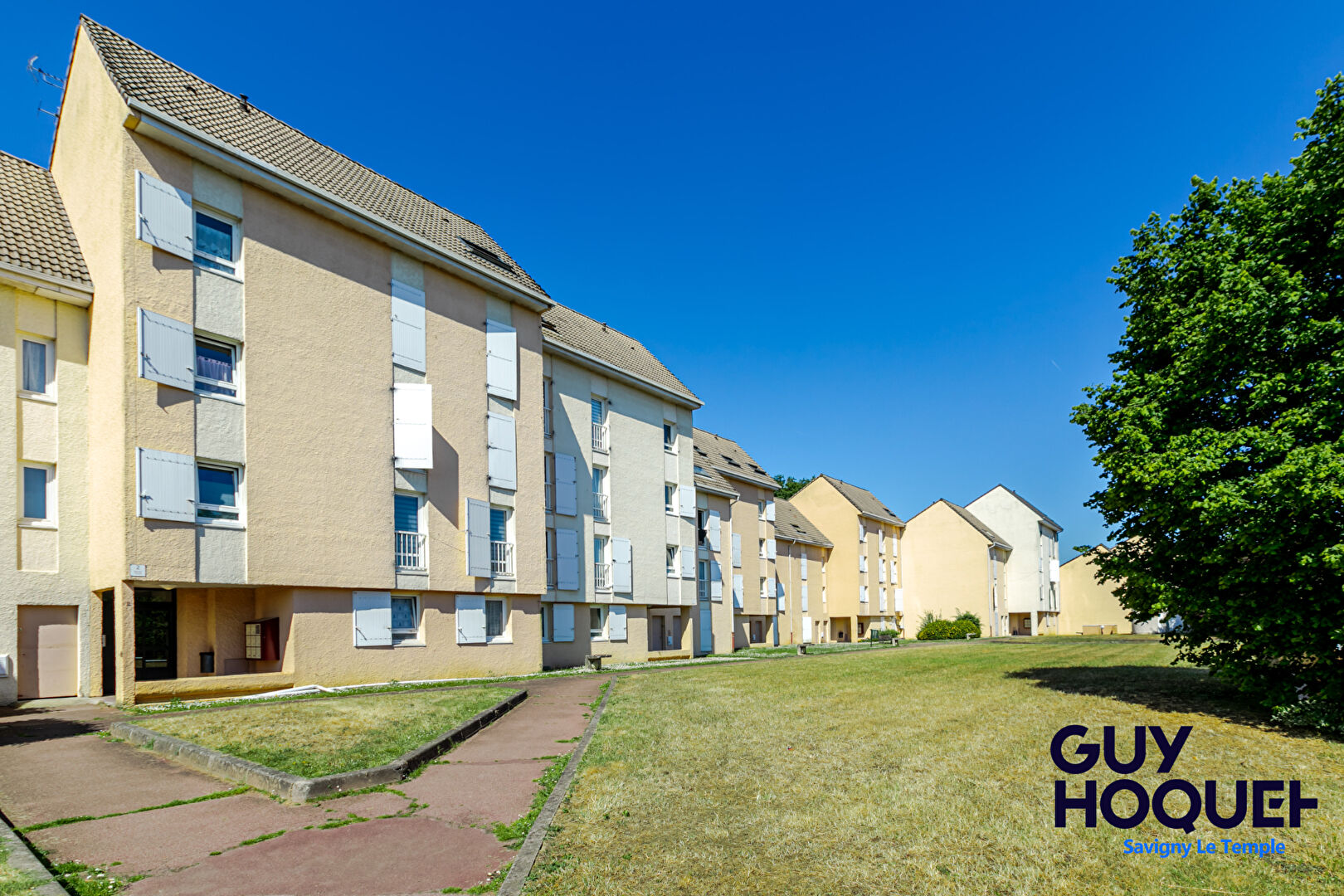 À vendre : Appartement spacieux de 3 chambres // AU CALME !