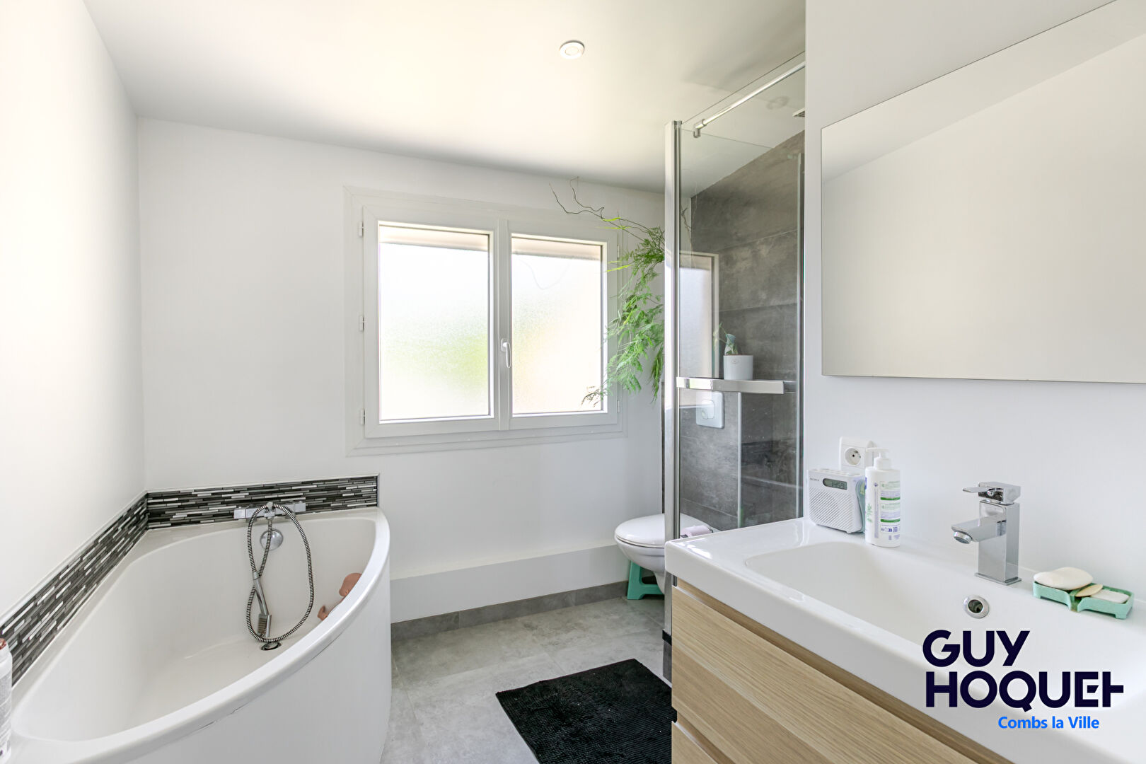 Maison à vendre à Combs la Ville - 5 pièces, 3 chambres