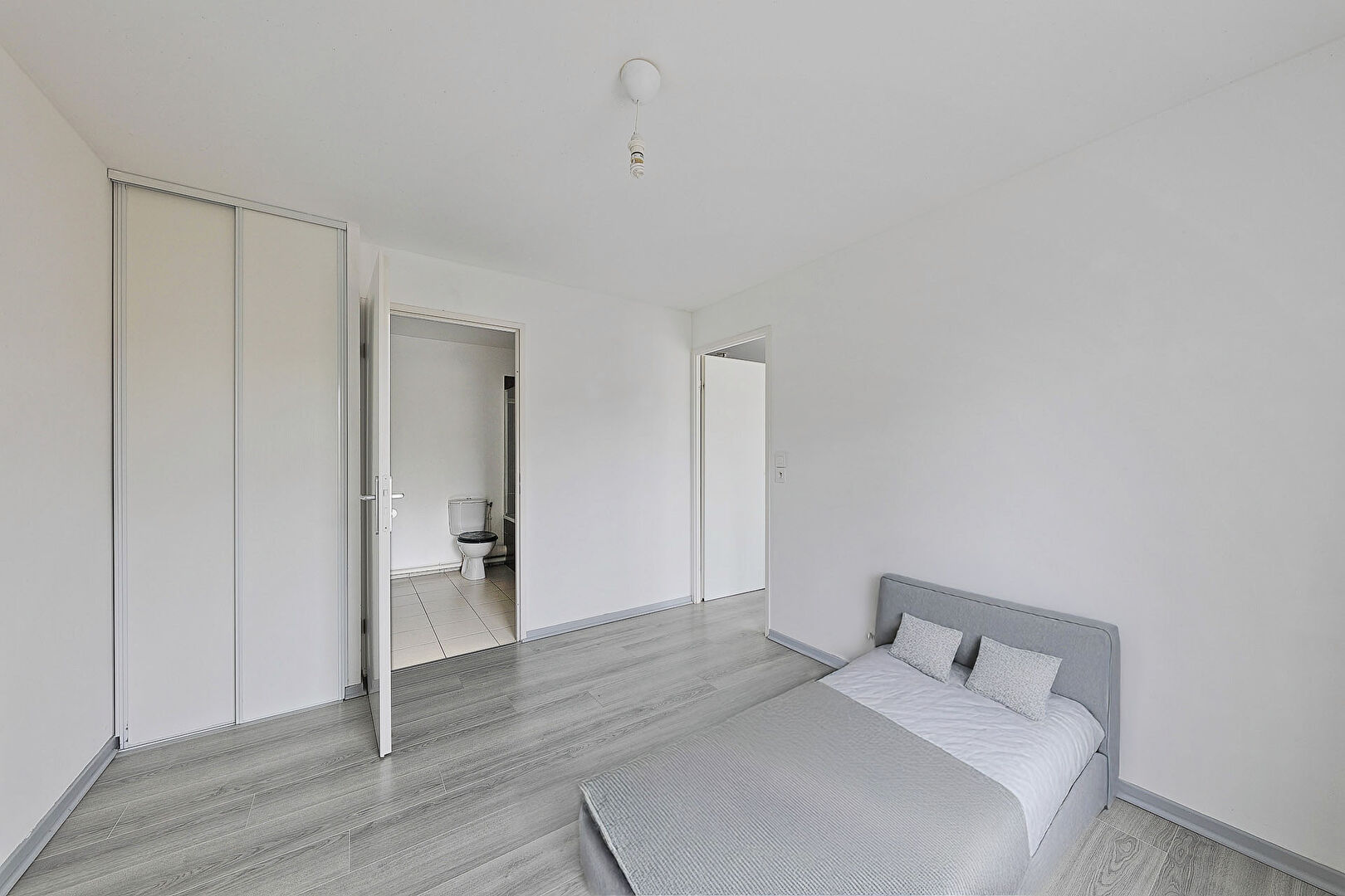 À vendre : Appartement T2 à VERT SAINT DENIS / Ascenseur / Dernier étage