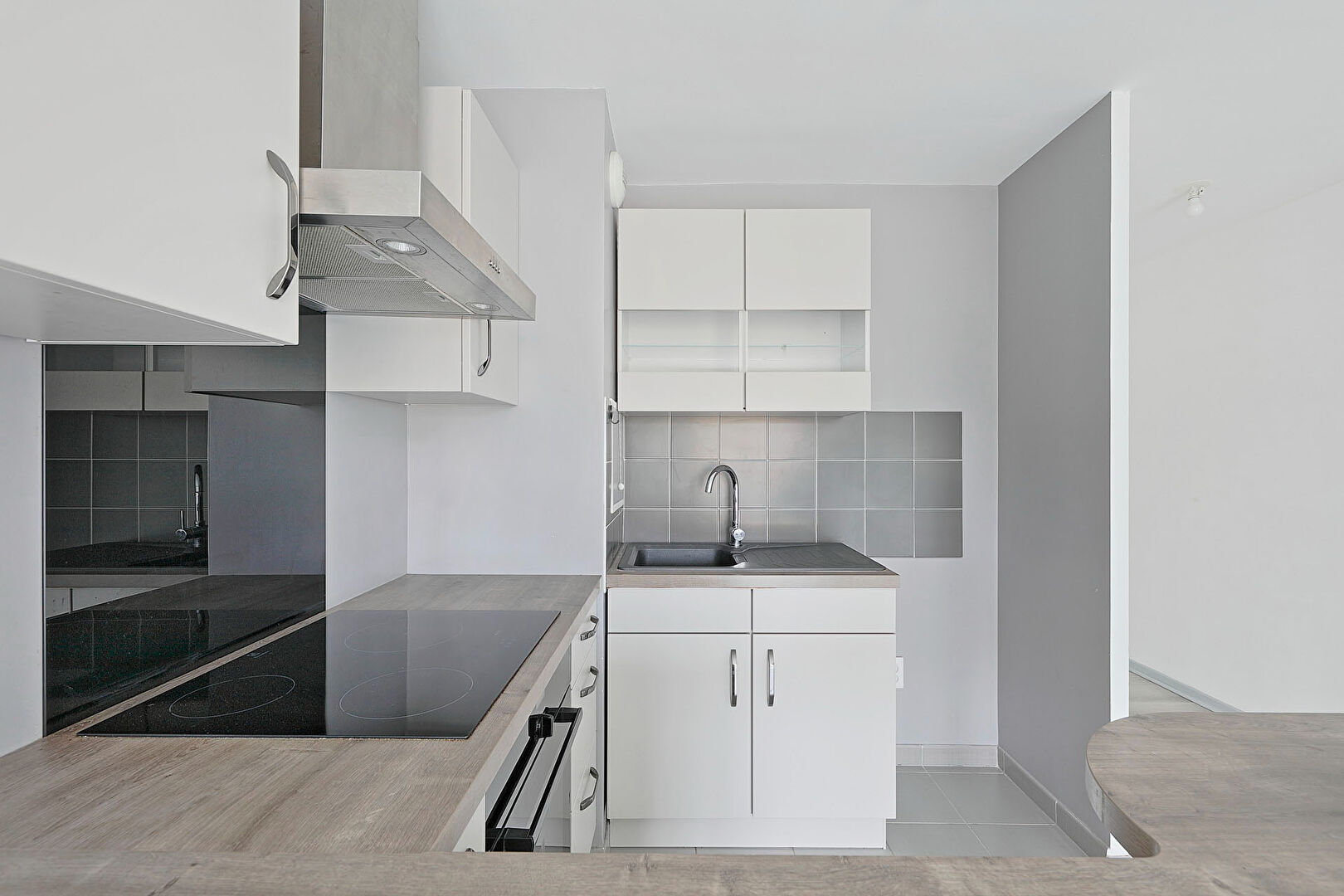 À vendre : Appartement T2 à VERT SAINT DENIS / Ascenseur / Dernier étage