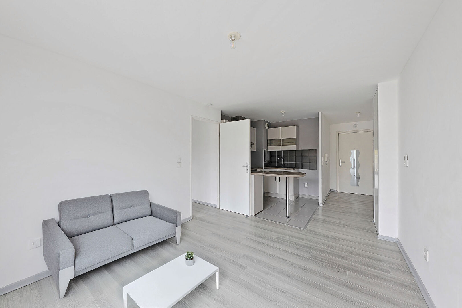À vendre : Appartement T2 à VERT SAINT DENIS / Ascenseur / Dernier étage
