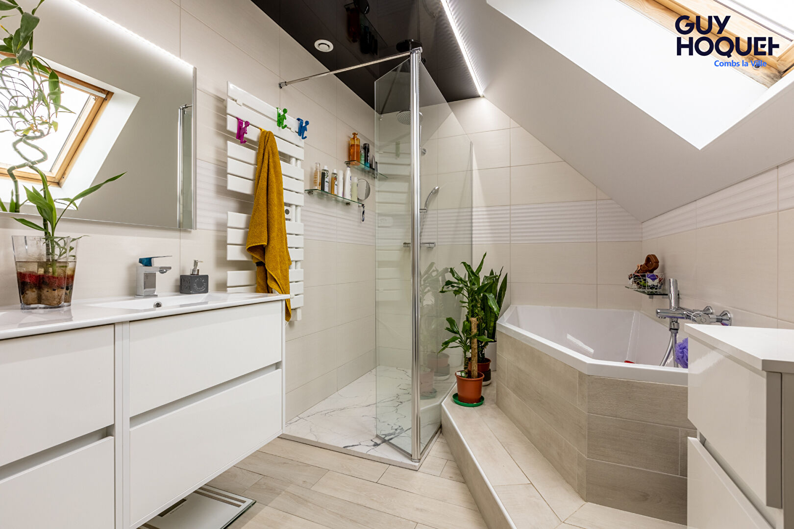 VENTE : maison 4 chambres (172 m²) à COMBS LA VILLE + dépendance de 25m²